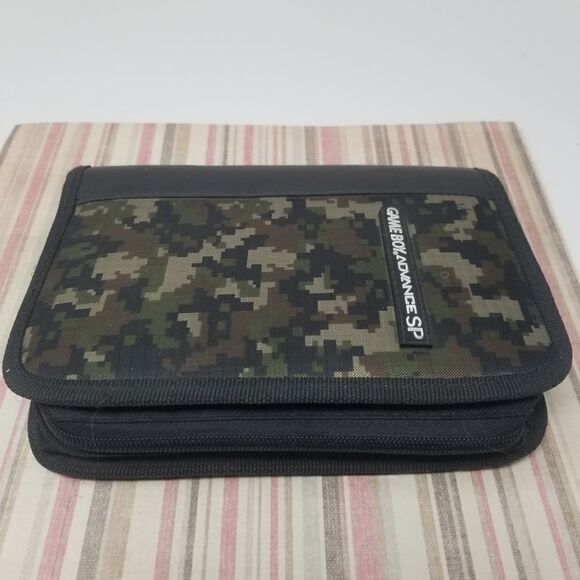 GAME BOY ADVANCE SP ZIPPERED CASE - Picture 4 of 10
